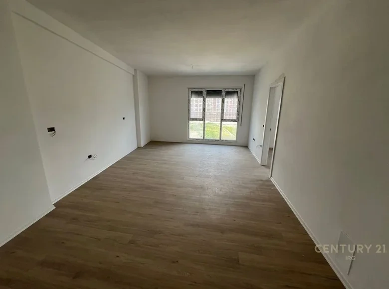 Bright apartment 107 m2 in Tirana, Albania