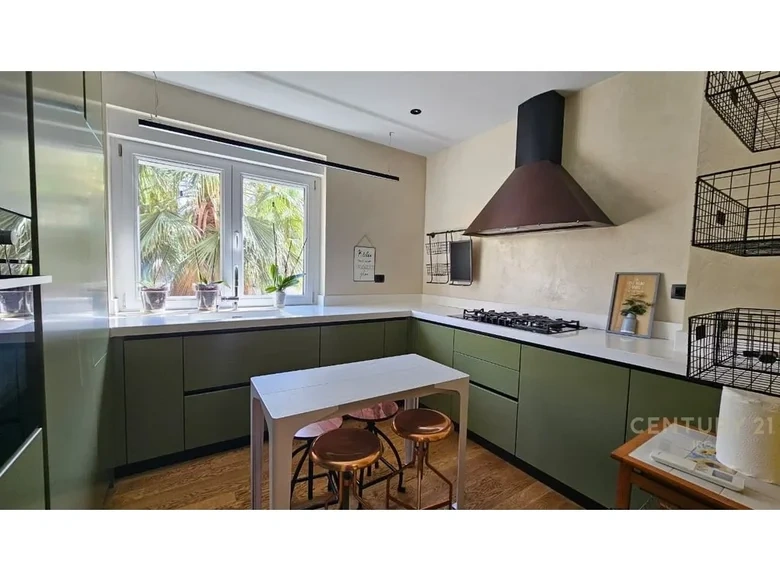 Spacious apartment 145 m2 in Tirana, Albania