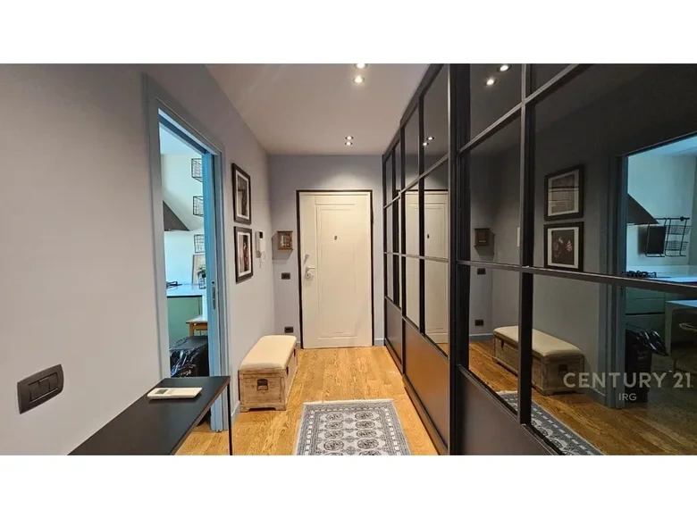 Geräumige 145 m² Wohnung in Tirana, Albanien