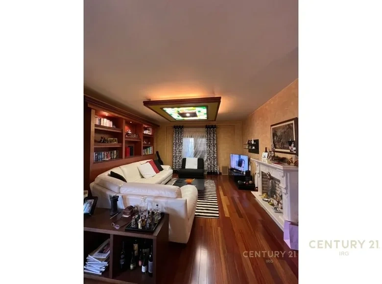 Spacious apartment 202 m2 in Tirana, Albania