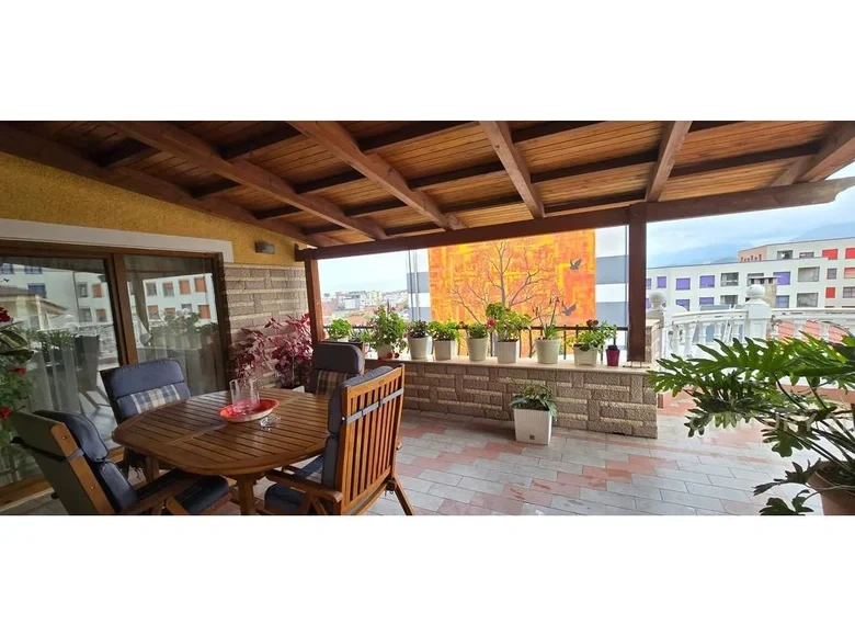 Spacious villa 800 m2 in Tirana, Albania