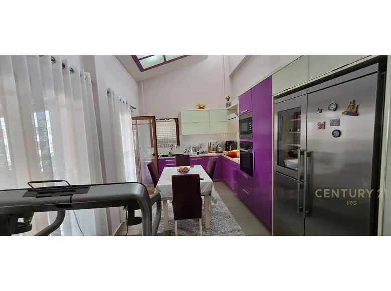 Spacious villa 800 m2 in Tirana, Albania