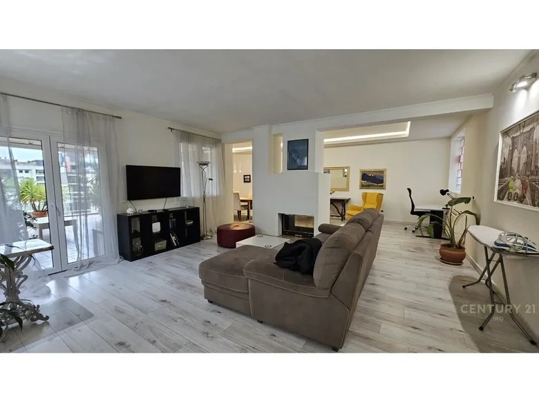 Spacious apartment 197 m2 in Elbasan, Albania