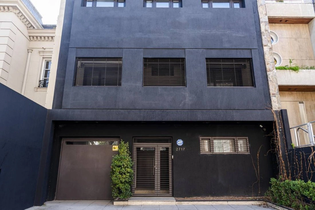 House 479 m2 with walk in closet in Buenos Aires, Argentina