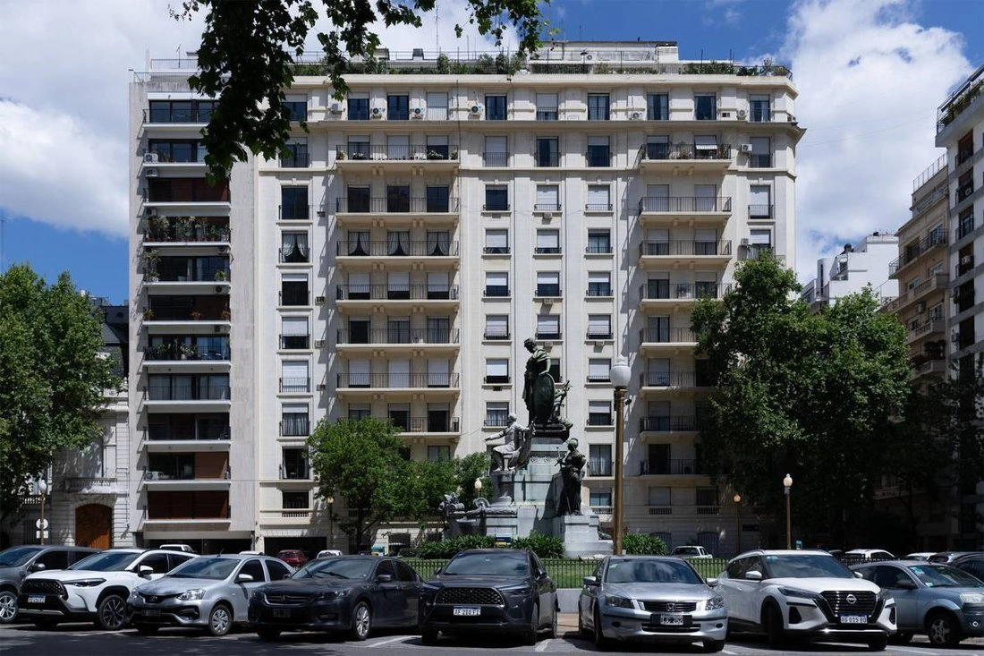 Apartment 628 m2 with fireplace in Buenos Aires, Argentina