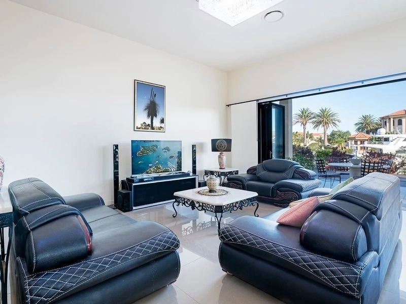 House 1389 m2 in Gold Coast, Australia