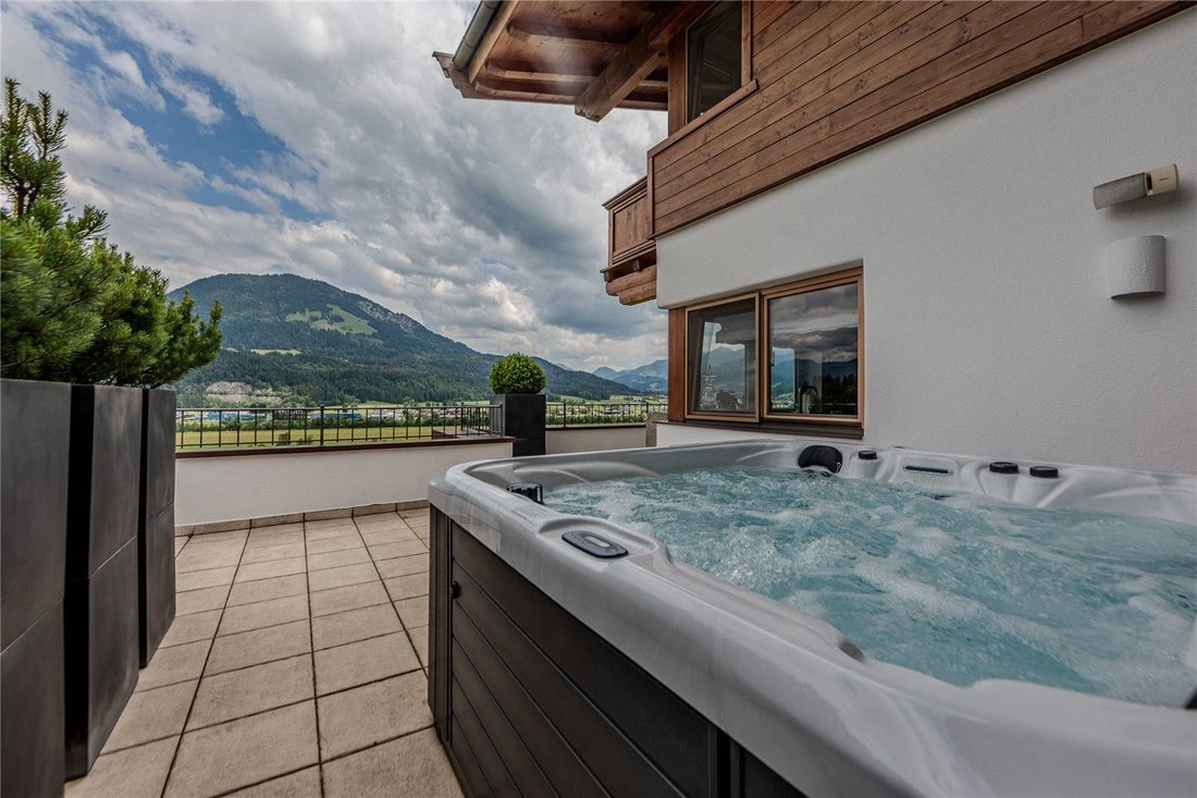 House 607 m2 in Upper Austria, Austria