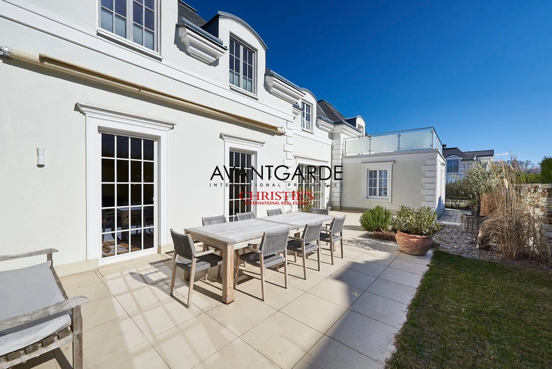 Villa 262 m2 in Lower Austria, Austria