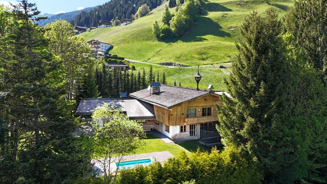 House 1000 m2 in Tyrol, Austria
