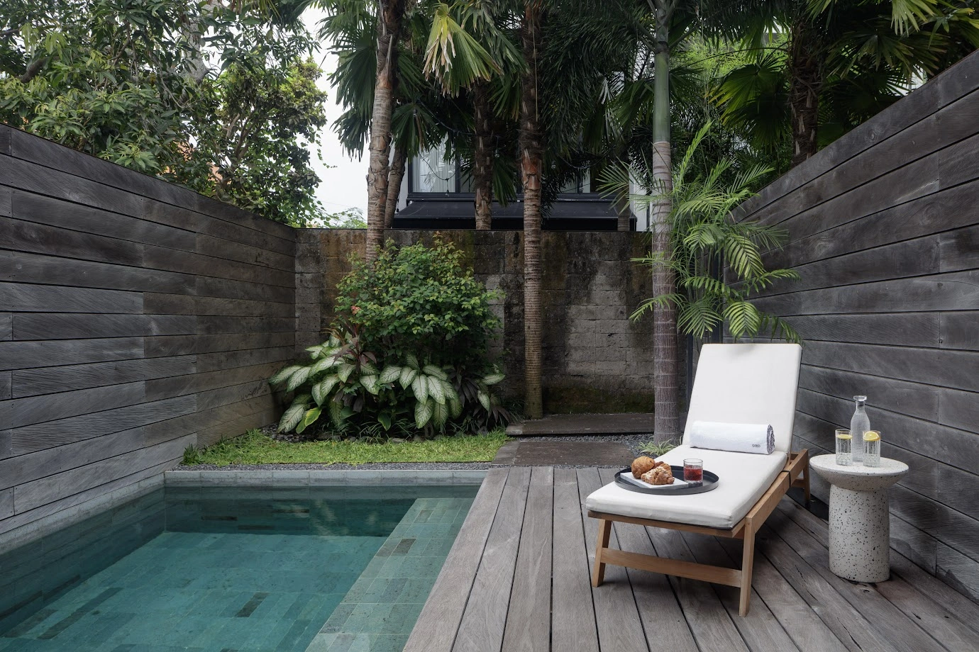 Townhouse 123 m2 with indoor pool in Berawa, Indonesia