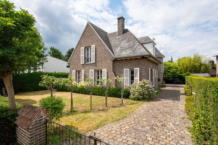 Beautiful villa 247 m2 in Ghent, Belgium