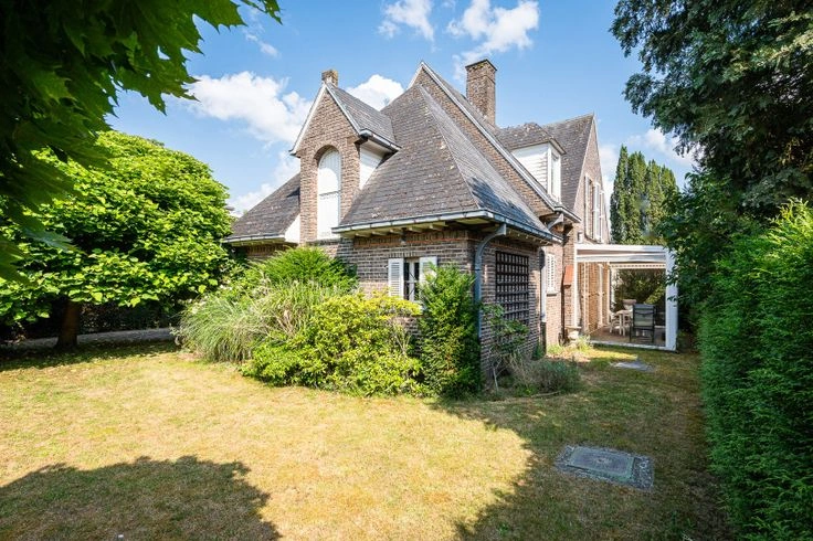 Beautiful villa 247 m2 in Ghent, Belgium