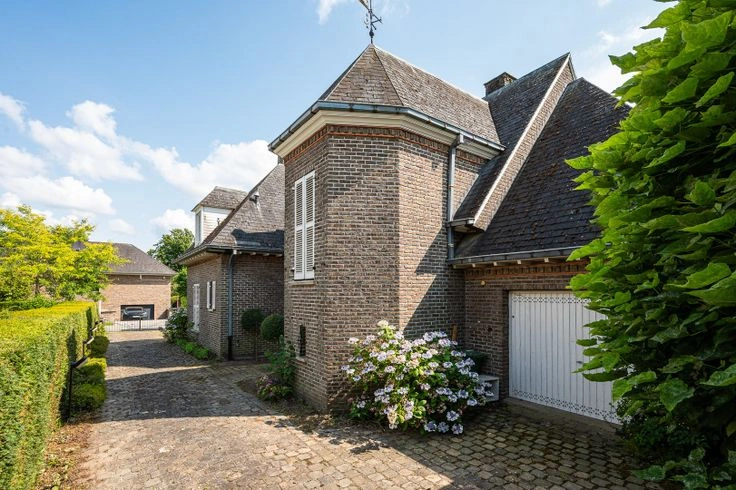 Beautiful villa 247 m2 in Ghent, Belgium