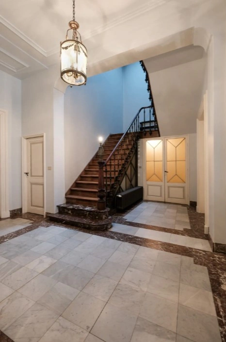 Excellent house 840 m2 in Bruges, Belgium