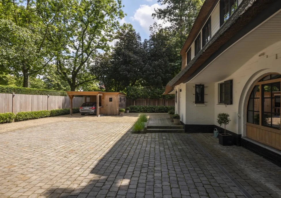 Просторный дом 4+1 в Антверпене, Бельгия