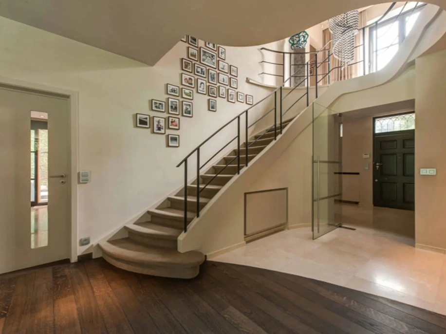 Просторная вилла 4+1 в Антверпене, Бельгия