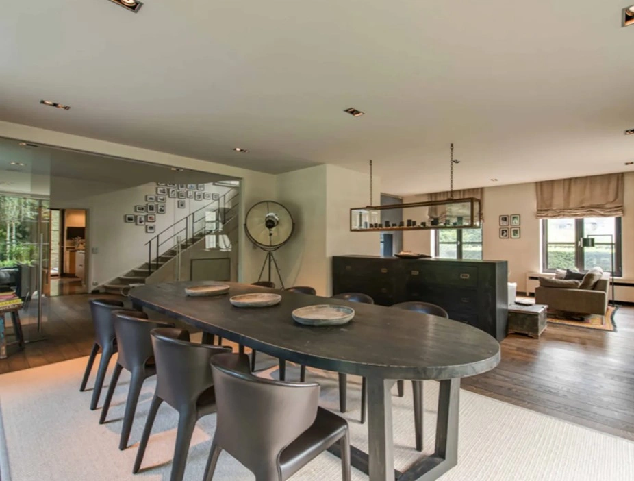 Просторная вилла 4+1 в Антверпене, Бельгия