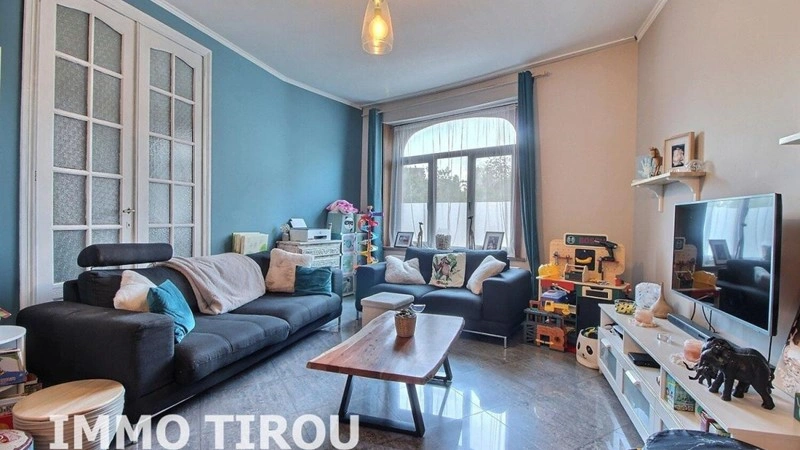 比利时沙勒罗瓦 5+1 舒适住宅