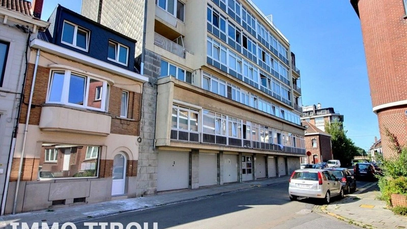 比利时沙勒罗瓦舒适两室一厅公寓