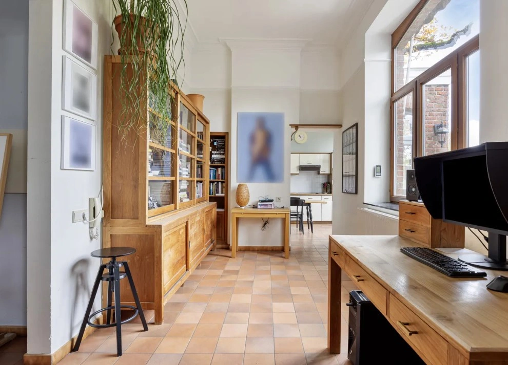 Spacious house 275 m2 in Liège, Belgium