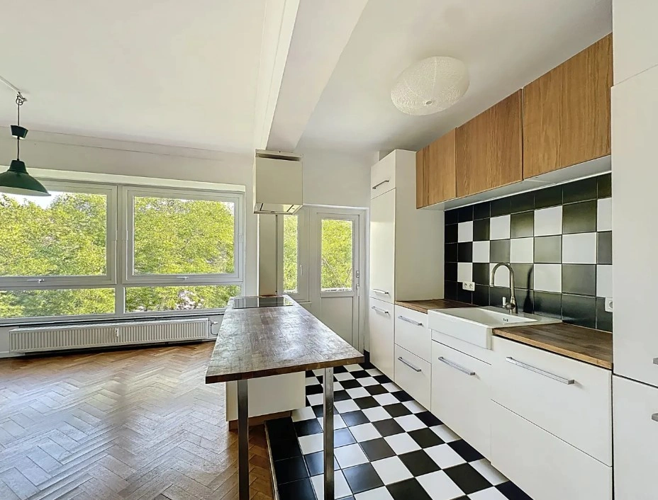 Beautiful apartment 85 m2 with 1 bathroom in Liège, Belgium