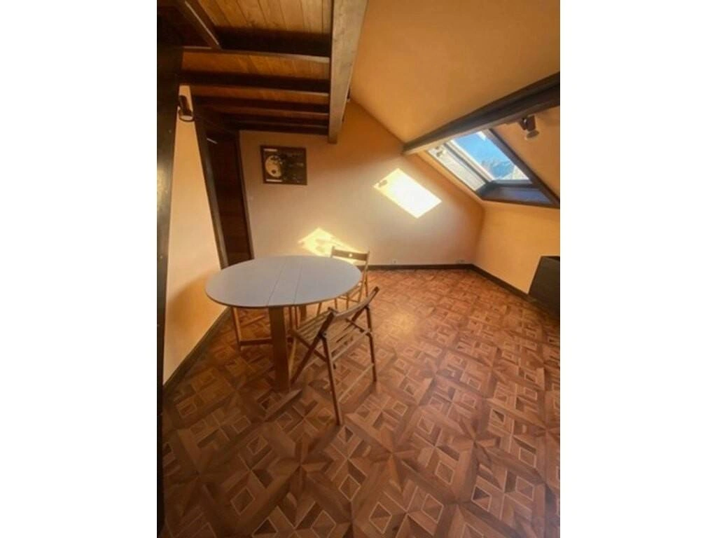 नैमूर, बेल्जियम में 1+1 विस्तृत अपार्टमेंट