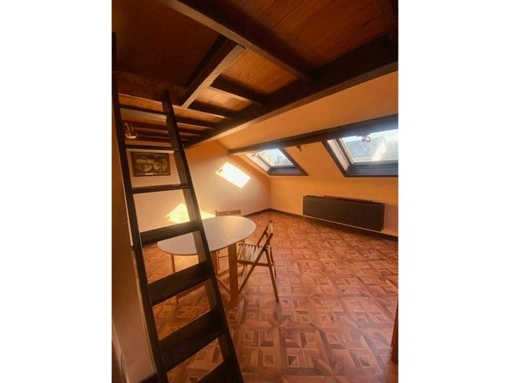 नैमूर, बेल्जियम में 1+1 विस्तृत अपार्टमेंट