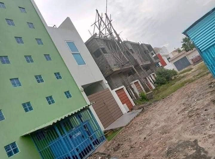贝宁科托努 3+1 带阳台住宅