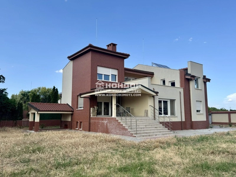 प्लोवदिव, बुल्गारिया में 473 m² का आरामदायक घर