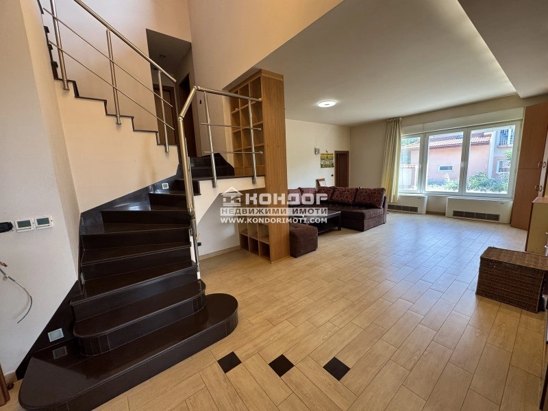 प्लोवदिव, बुल्गारिया में 473 m² का आरामदायक घर