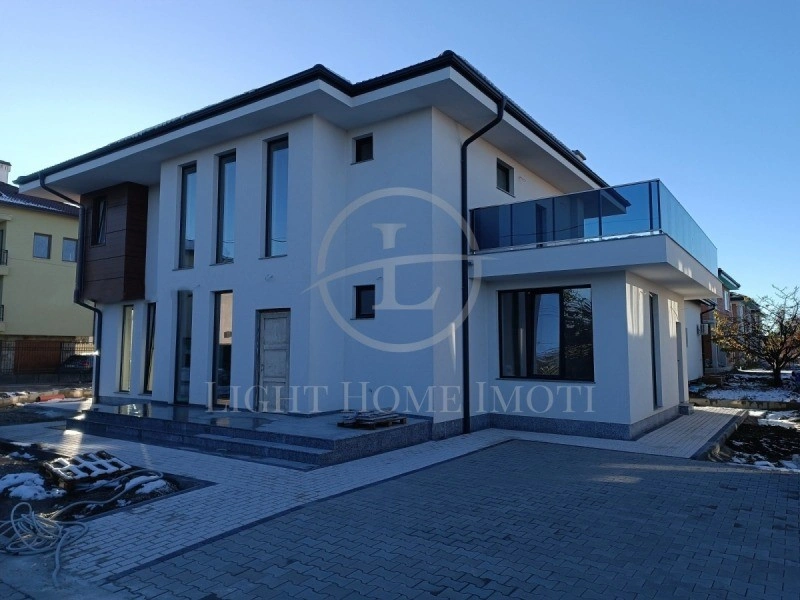 خانهٔ جادار 350 m² در پلوودیو، بلغارستان