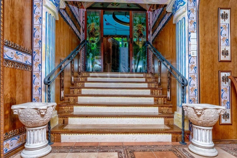 Spacious house 1120 m2 in Plovdiv, Bulgaria