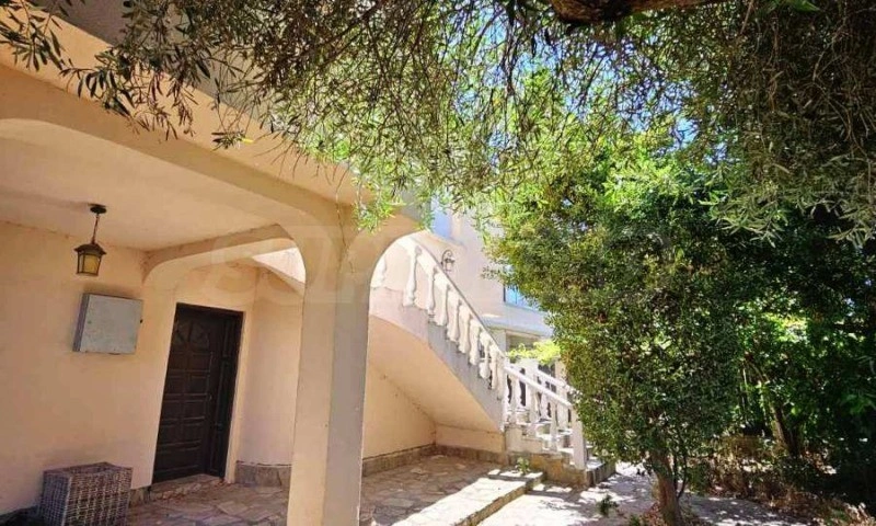 Spacious villa 273 m2 in Burgas, Bulgaria