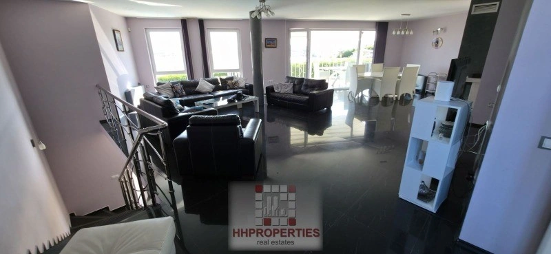 خانه نورگیر 309 m2 در بورگاس، بلغارستان