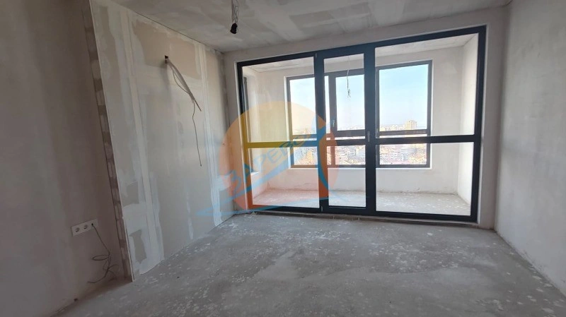 Spacious apartment 210 m2 in Burgas, Bulgaria