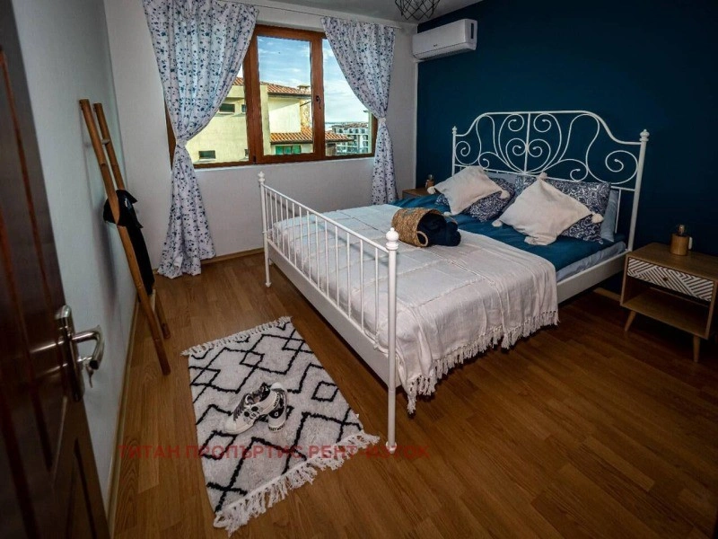 Spacious house 320 m2 in Sveti Vlas, Bulgaria