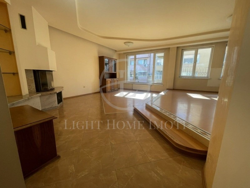 خانهای جادار 585 m2 در پلوودیو، بلغارستان