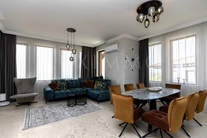 ویلايی جادار 200 m2 در Sveti Vlas، بلغارستان