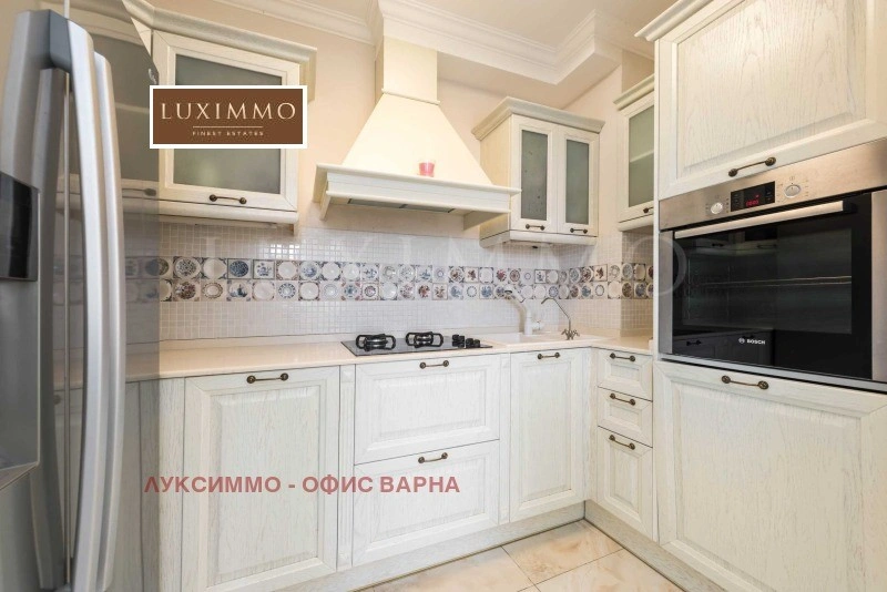 Modern apartment 173 m2 in Varna, Bulgaria