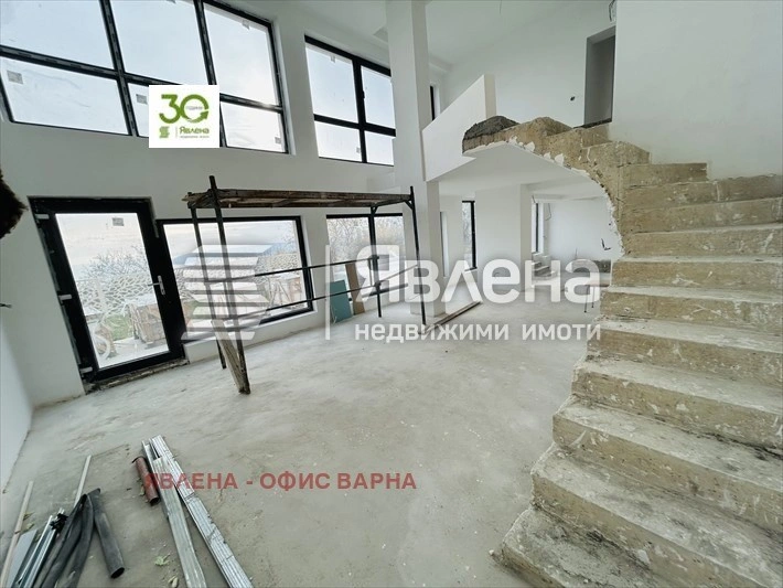 Spacious house 425 m2 in Varna, Bulgaria