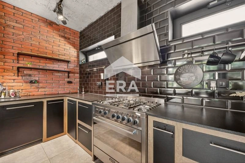 वारना, बुल्गारिया में आरामदायक 3-बेडरूम घर