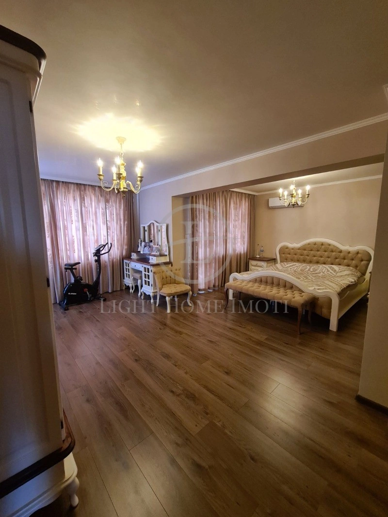 Spacious apartment 222 m2 in Plovdiv, Bulgaria