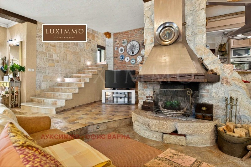 Varna, Bulgaristan'da prestijli 450 m2 ev