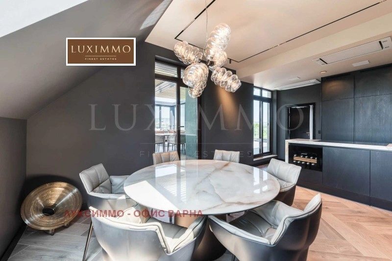 Luxury penthouse 347 m2 in Varna, Bulgaria