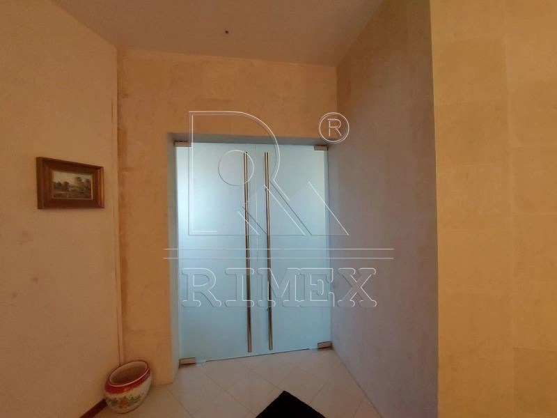 Spacious house 513 m2 in Plovdiv, Bulgaria