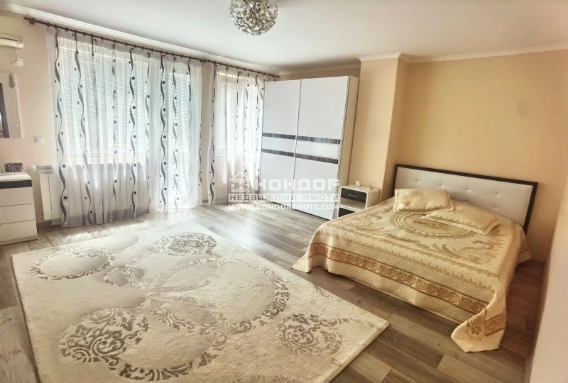 Spacious house 329 m2 in Plovdiv, Bulgaria