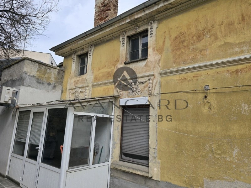 Spacious house 323 m2 in Plovdiv, Bulgaria