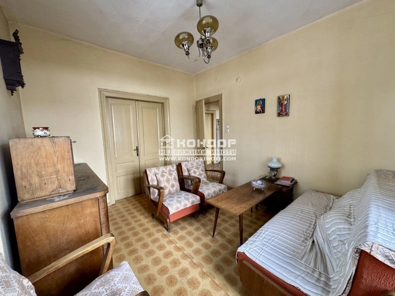 Spacious house 324 m2 in Plovdiv, Bulgaria