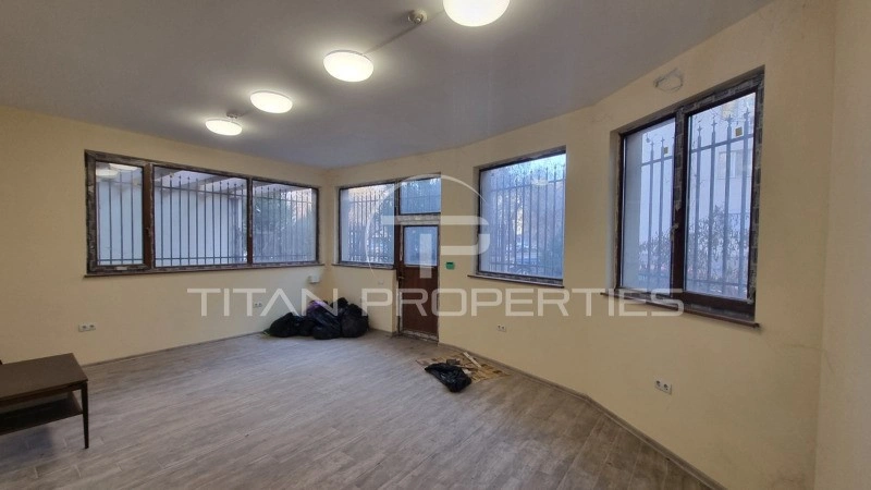 Spacious house 550 m2 in Plovdiv, Bulgaria