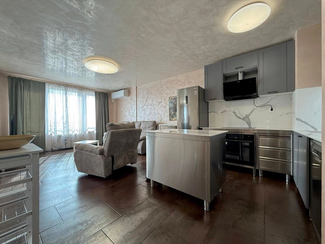 Comfortable apartment 181 m2 in Sofia, Bulgaria